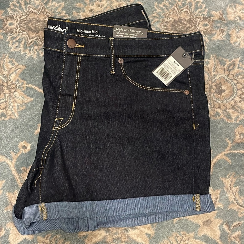 Dark wash Jean shorts